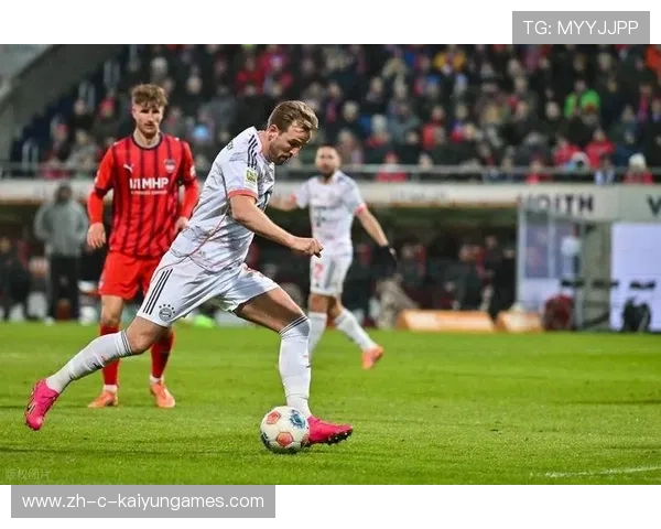 凯恩轻巧卷射破门,拜仁继续引领德甲 凯恩轻巧卷射破门,拜仁继续引领德甲